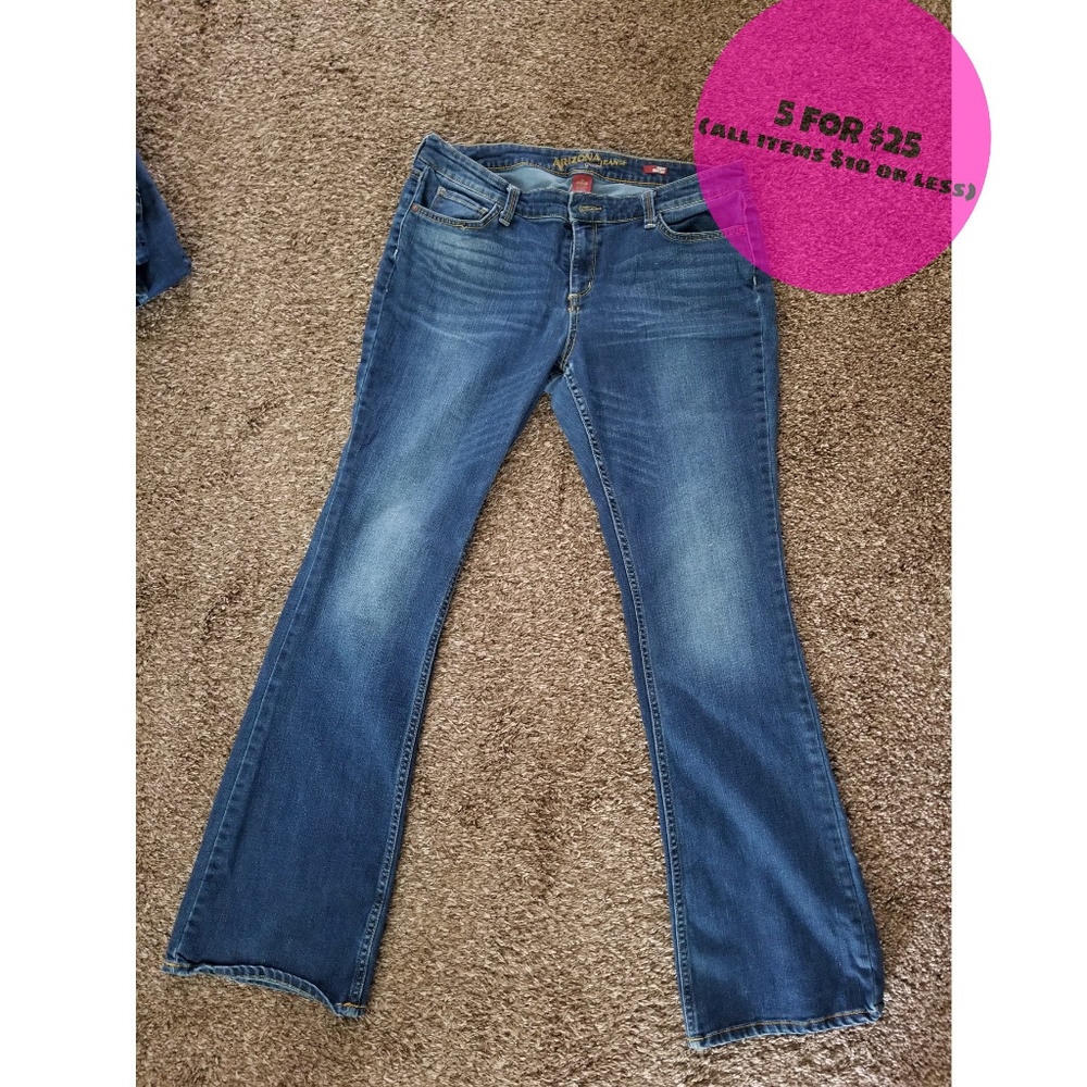 Curvy boot cut jeans